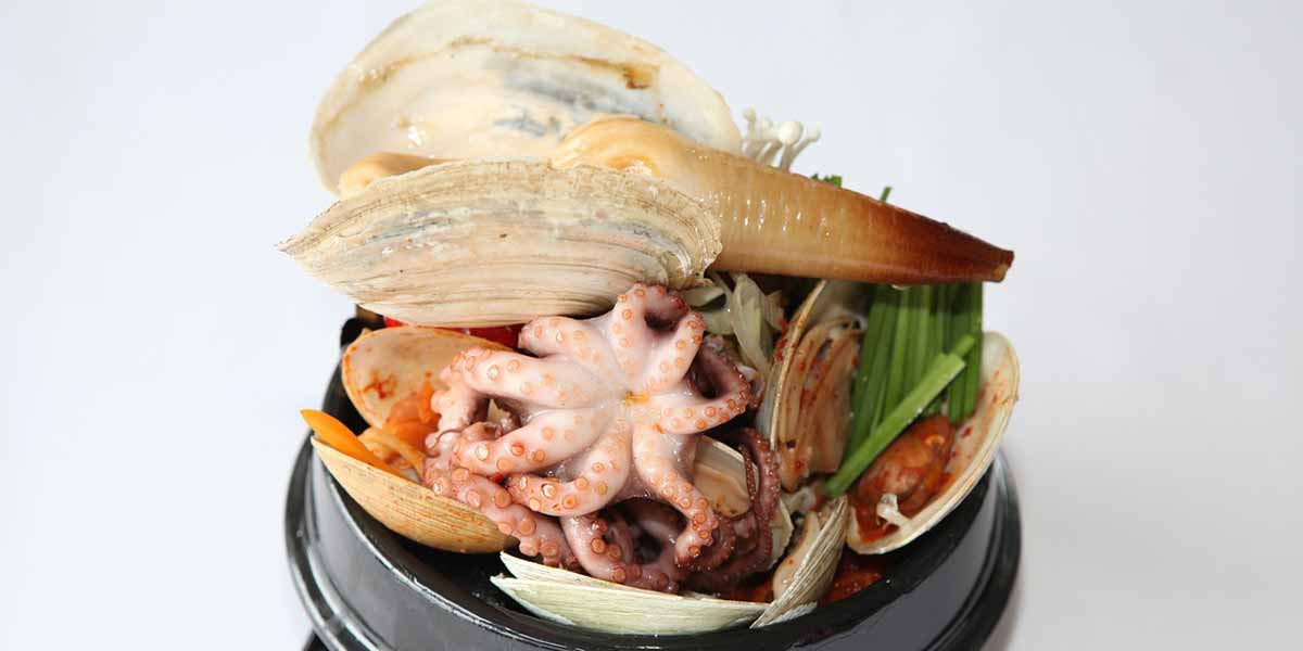 Digging The Mighty Geoduck A History Of Puget Sound's 'boss Clam' NW